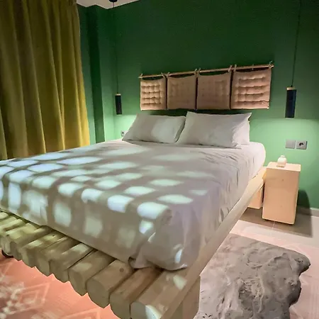 شقة Theoni Luxury *