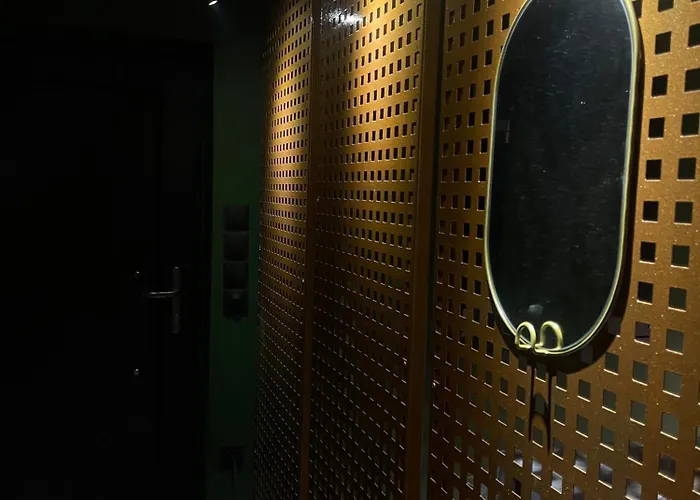 Theoni Luxury * 칼라브리타